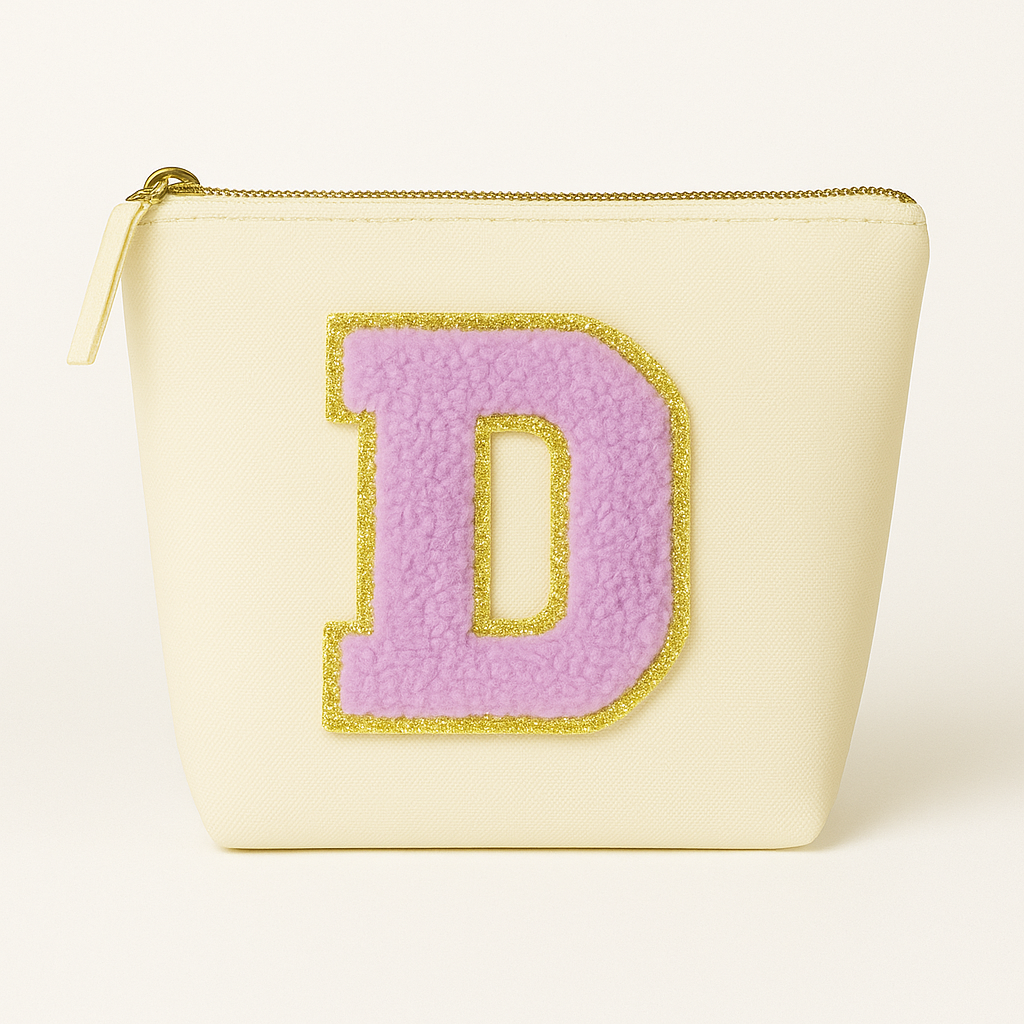 Kosmetiktasche S Beige • DIY Initiale Lila A–Z zum Kleben • Reise & Geschenkidee