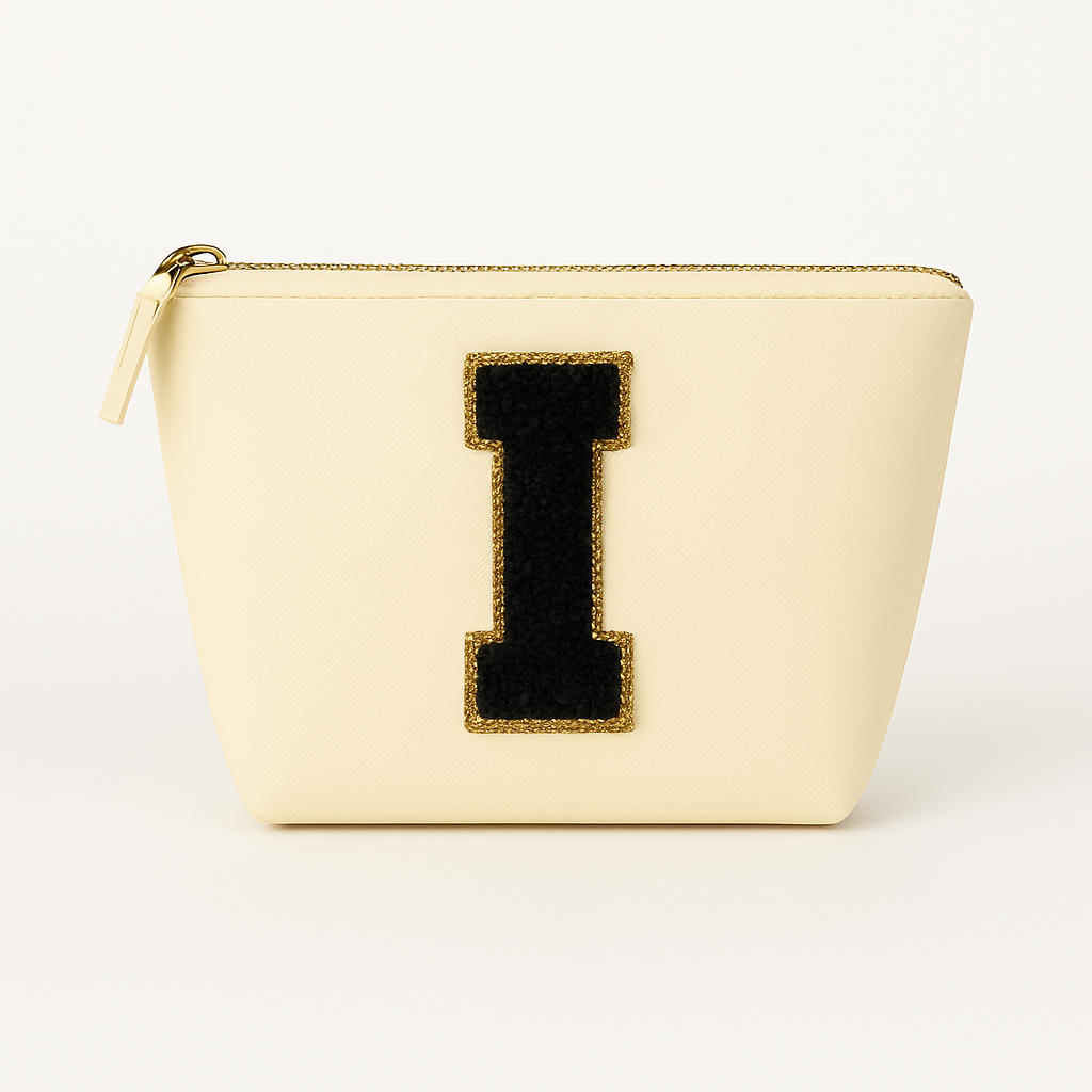 Kosmetiktasche S Beige • DIY Initiale Schwarz A–Z zum Kleben • Top Geschenkidee