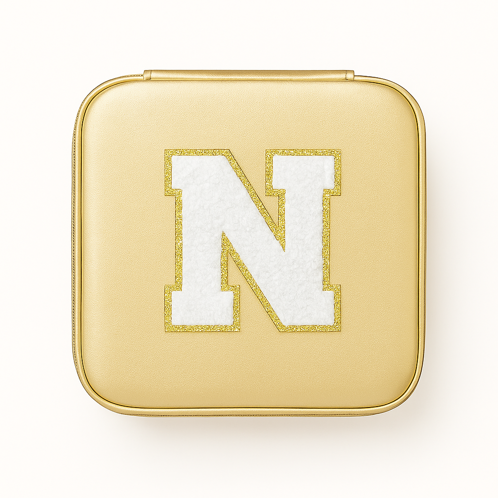 Schmuckbox Gold PU • DIY Initiale Weiß A–Z zum Kleben • Reise & Geschenkidee