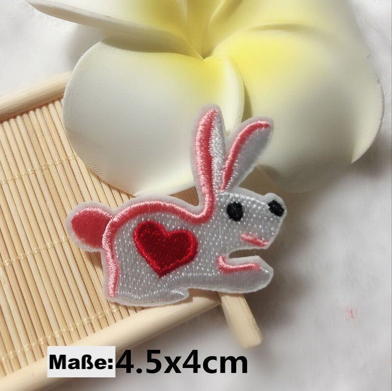 Glückstier Patches – 12 Tierzeichen mit rotem Herz – Aufnäher für DIY & Geschenk