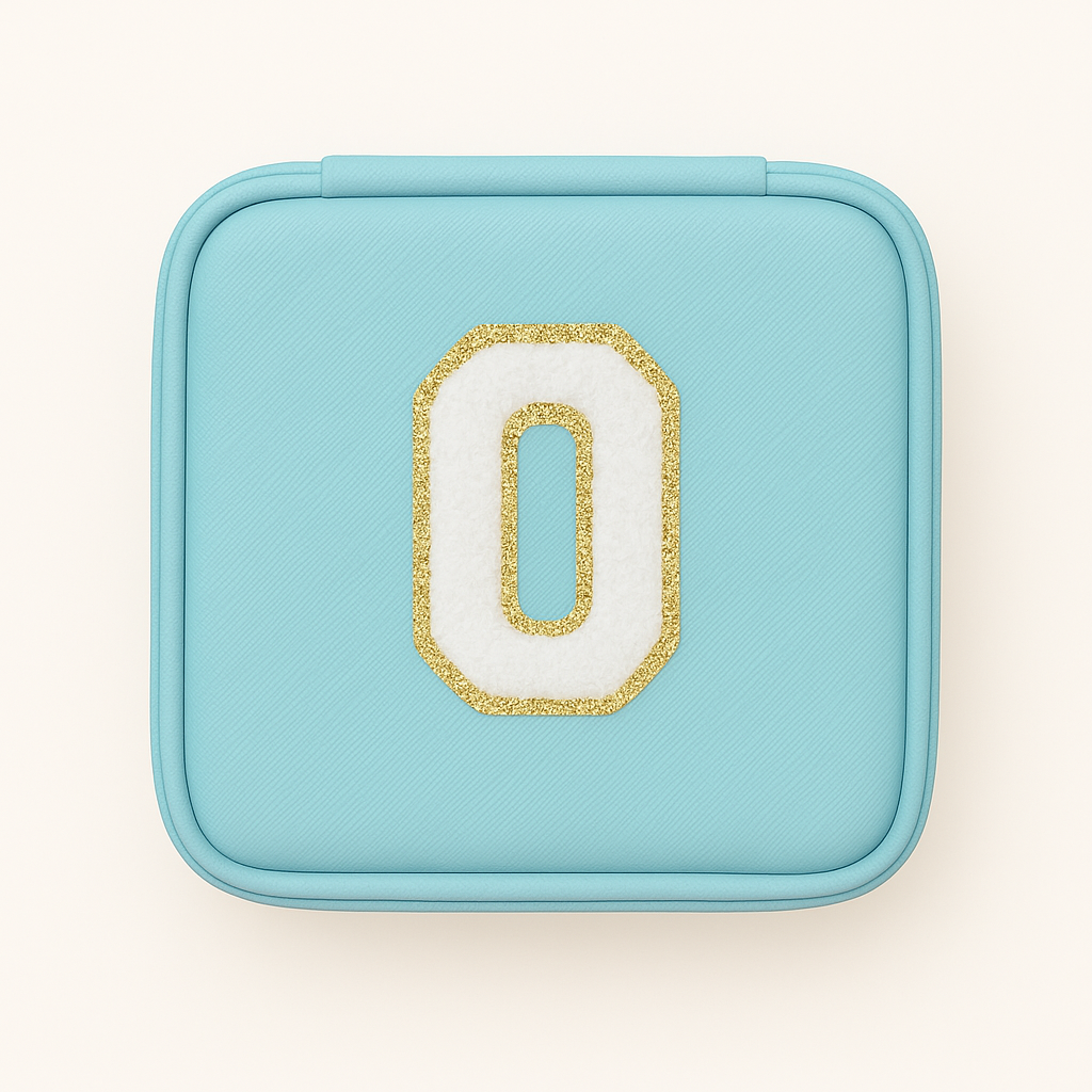 Personalisierbare Schmuckbox Himmelblau – Buchstabe A–Z Weiß Gold – DIY Reise