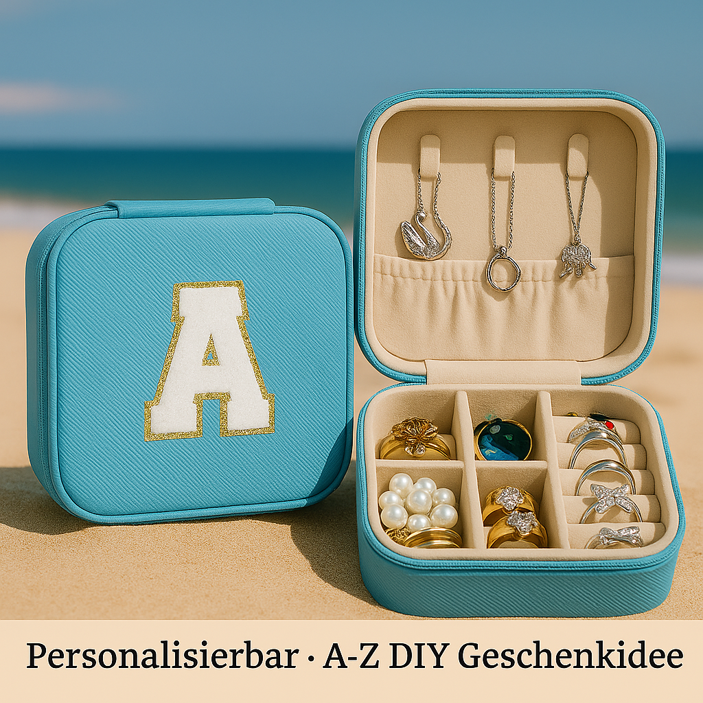 Personalisierbare Schmuckbox Himmelblau – Buchstabe A–Z Weiß Gold – DIY Reise