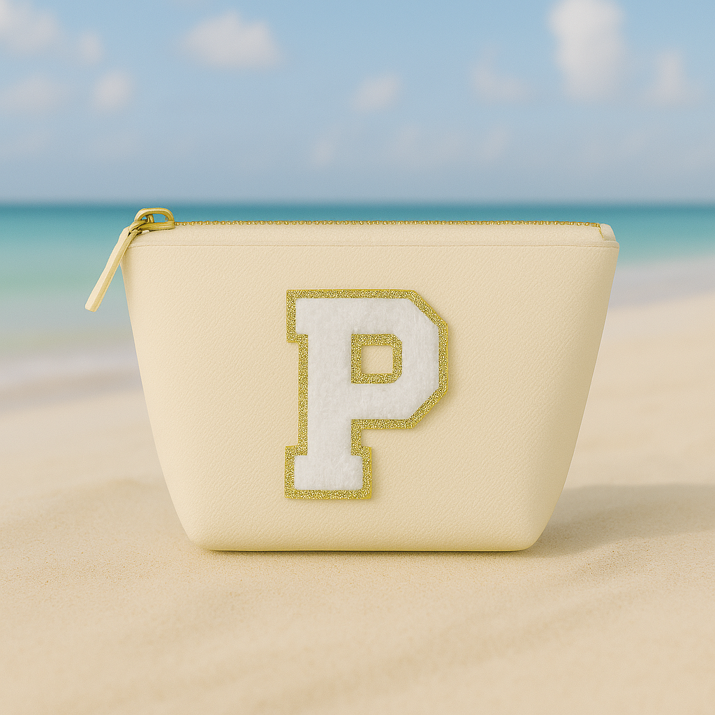 Kosmetiktasche S Beige • DIY Initiale Weiß A–Z zum Kleben • Reise & Geschenkidee