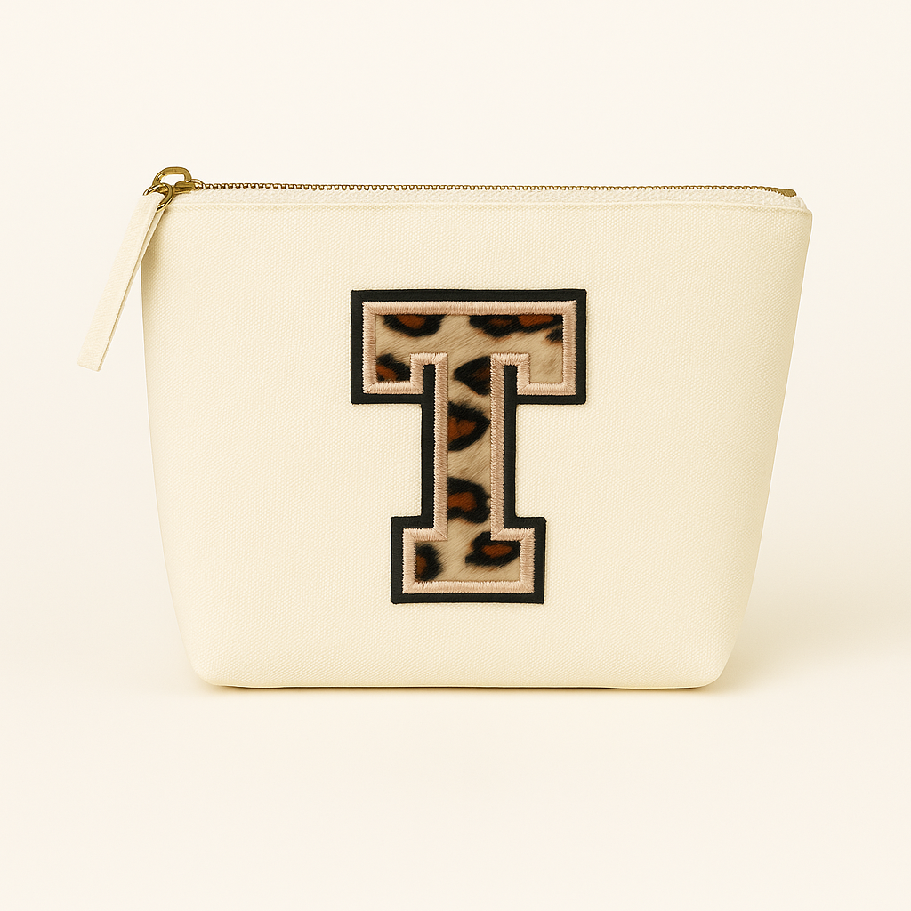 Kosmetiktasche S Beige • DIY Initiale Leo A–Z zum Aufbügeln • Geschenkidee