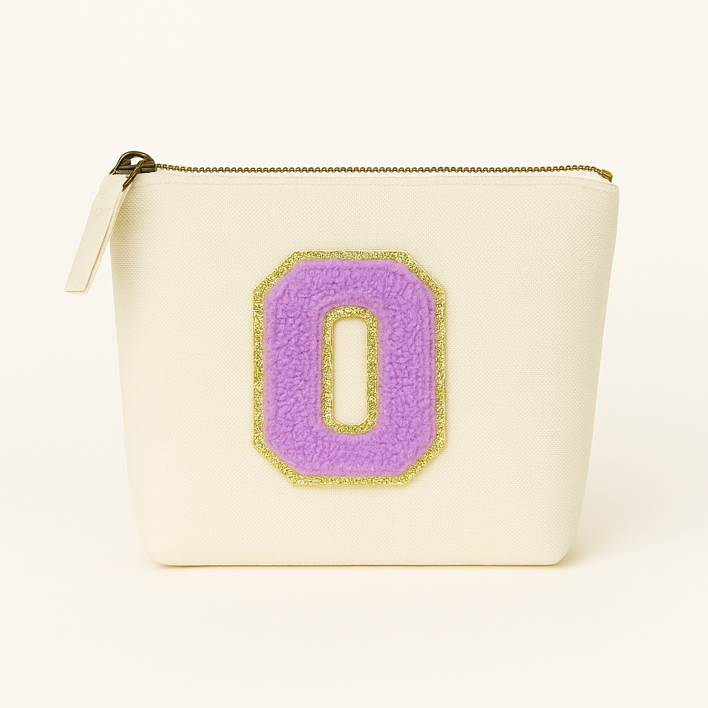 Kosmetiktasche S Beige • DIY Initiale Lila A–Z zum Kleben • Reise & Geschenkidee