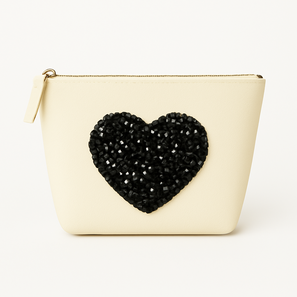 Kosmetiktasche S Beige – Herz Design – personalisiert – Handmade Geschenk