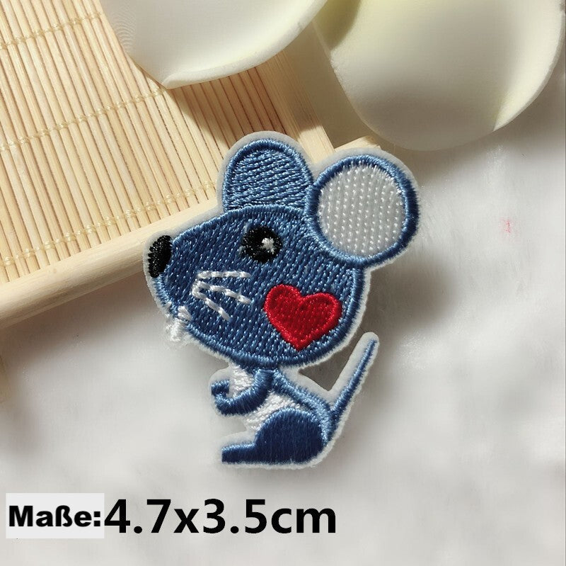 Glückstier Patches – 12 Tierzeichen mit rotem Herz – Aufnäher für DIY & Geschenk