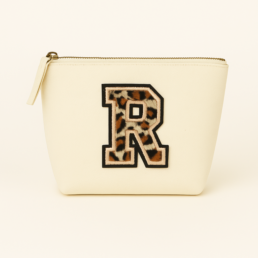 Kosmetiktasche S Beige • DIY Initiale Leo A–Z zum Aufbügeln • Geschenkidee