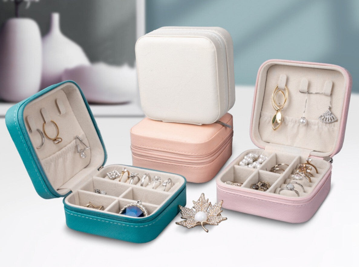 DIY Schmuckbox mit Pfote Aufkleber-Patch – Geschenkidee zum Selbstgestalten