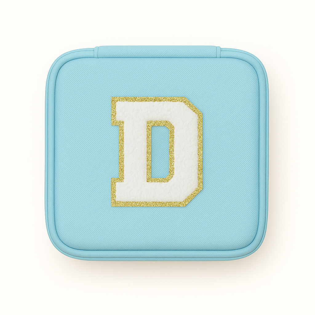 Personalisierbare Schmuckbox Himmelblau – Buchstabe A–Z Weiß Gold – DIY Reise