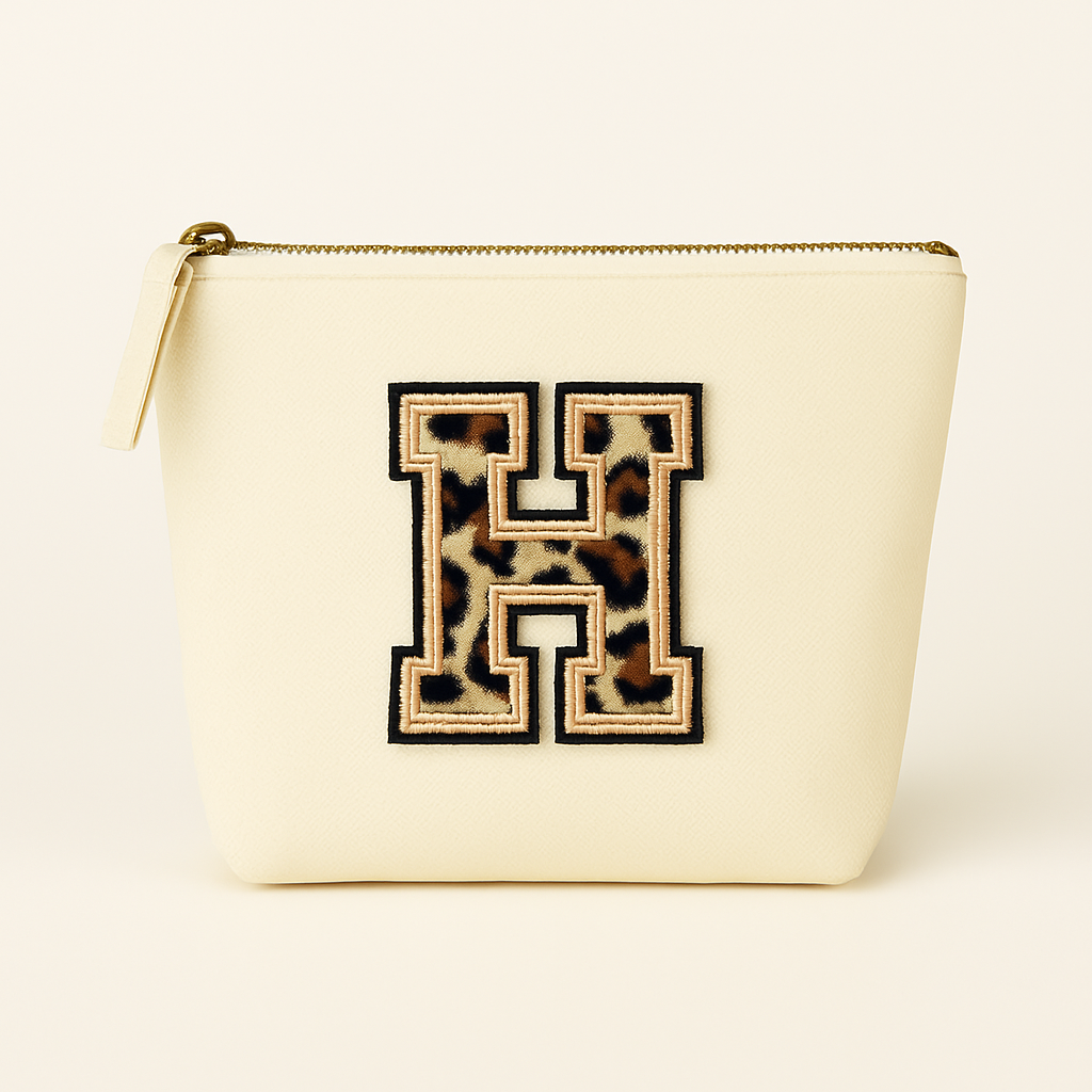 Kosmetiktasche S Beige • DIY Initiale Leo A–Z zum Aufbügeln • Geschenkidee