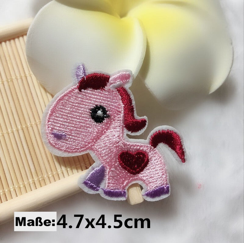 Glückstier Patches – 12 Tierzeichen mit rotem Herz – Aufnäher für DIY & Geschenk