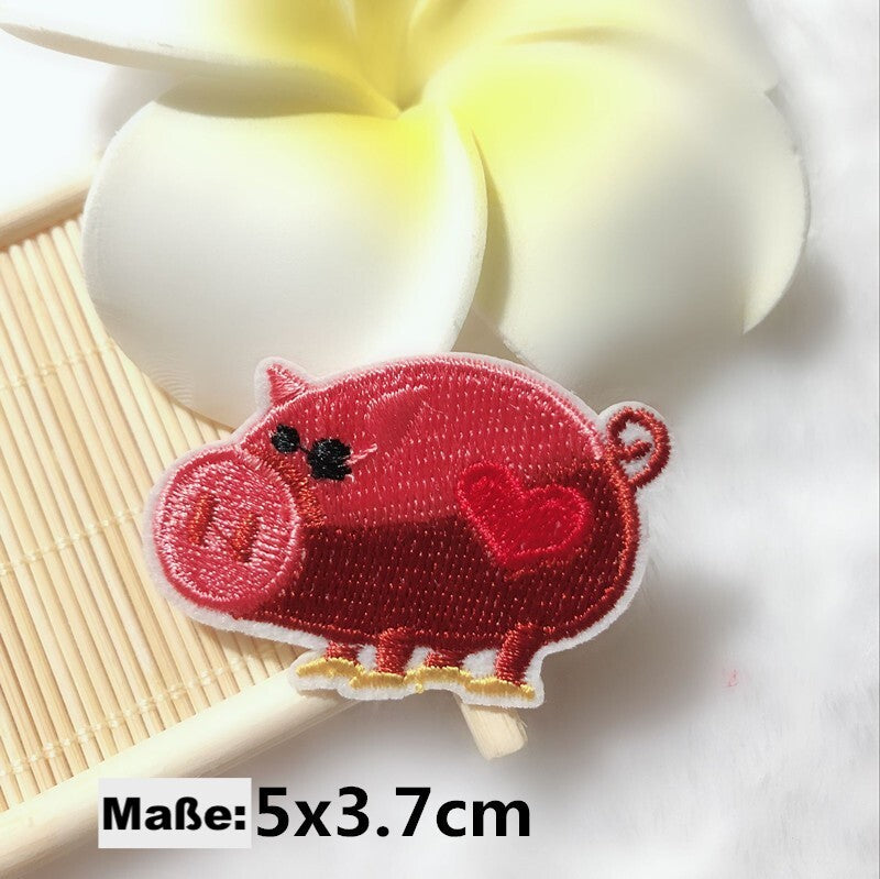 Glückstier Patches – 12 Tierzeichen mit rotem Herz – Aufnäher für DIY & Geschenk
