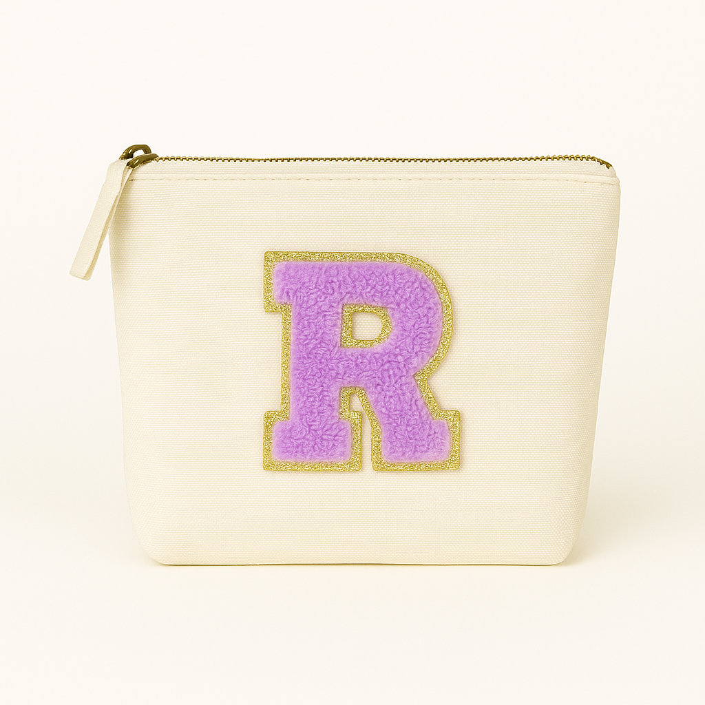 Kosmetiktasche S Beige • DIY Initiale Lila A–Z zum Kleben • Reise & Geschenkidee