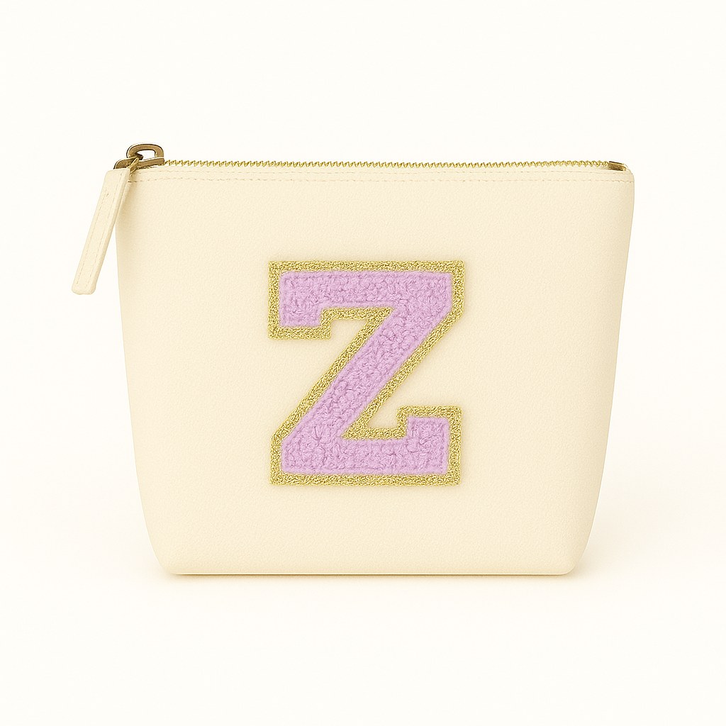 Kosmetiktasche S Beige • DIY Initiale Lila A–Z zum Kleben • Reise & Geschenkidee