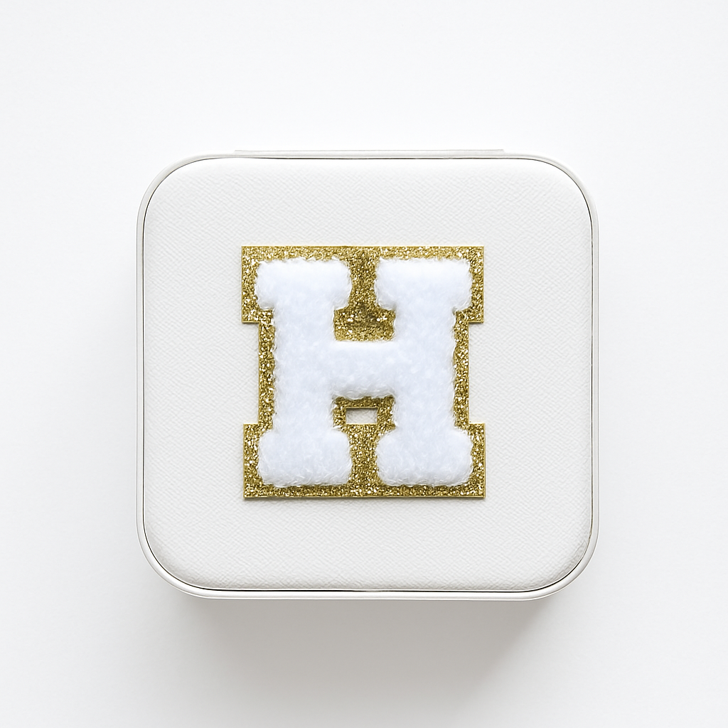 Personalisierbare Schmuckbox Weiß – Buchstabe A–Z Weiß mit Goldrand – DIY Reise