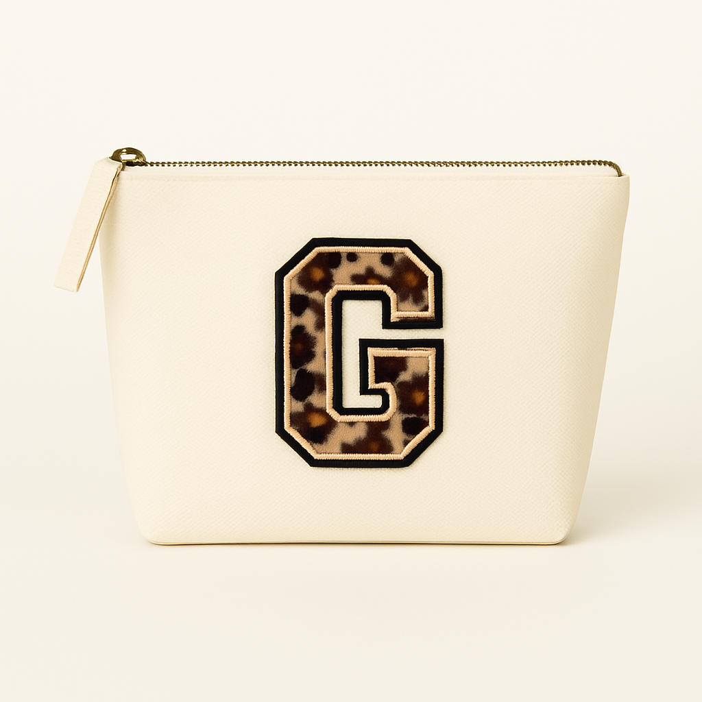 Kosmetiktasche S Beige • DIY Initiale Leo A–Z zum Aufbügeln • Geschenkidee