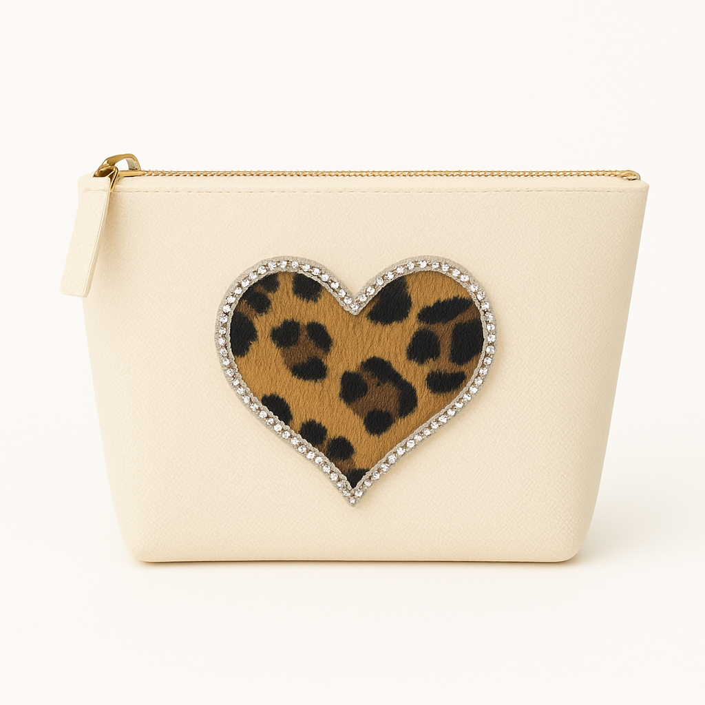 Kosmetiktasche S Beige – Herz Design – personalisiert – Handmade Geschenk