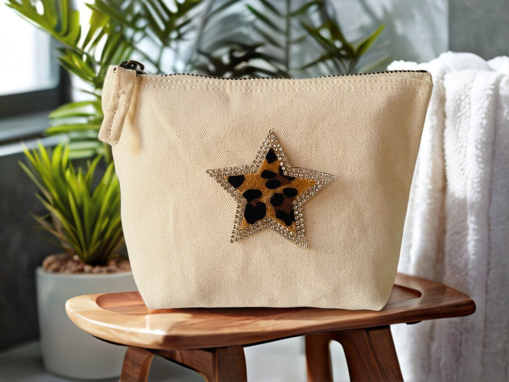 Kosmetiktasche S Beige – Stern Design – personalisiert – Handmade Geschenk