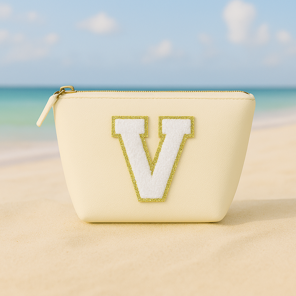 Kosmetiktasche S Beige • DIY Initiale Weiß A–Z zum Kleben • Reise & Geschenkidee