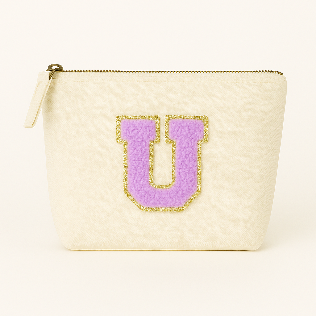 Kosmetiktasche S Beige • DIY Initiale Lila A–Z zum Kleben • Reise & Geschenkidee