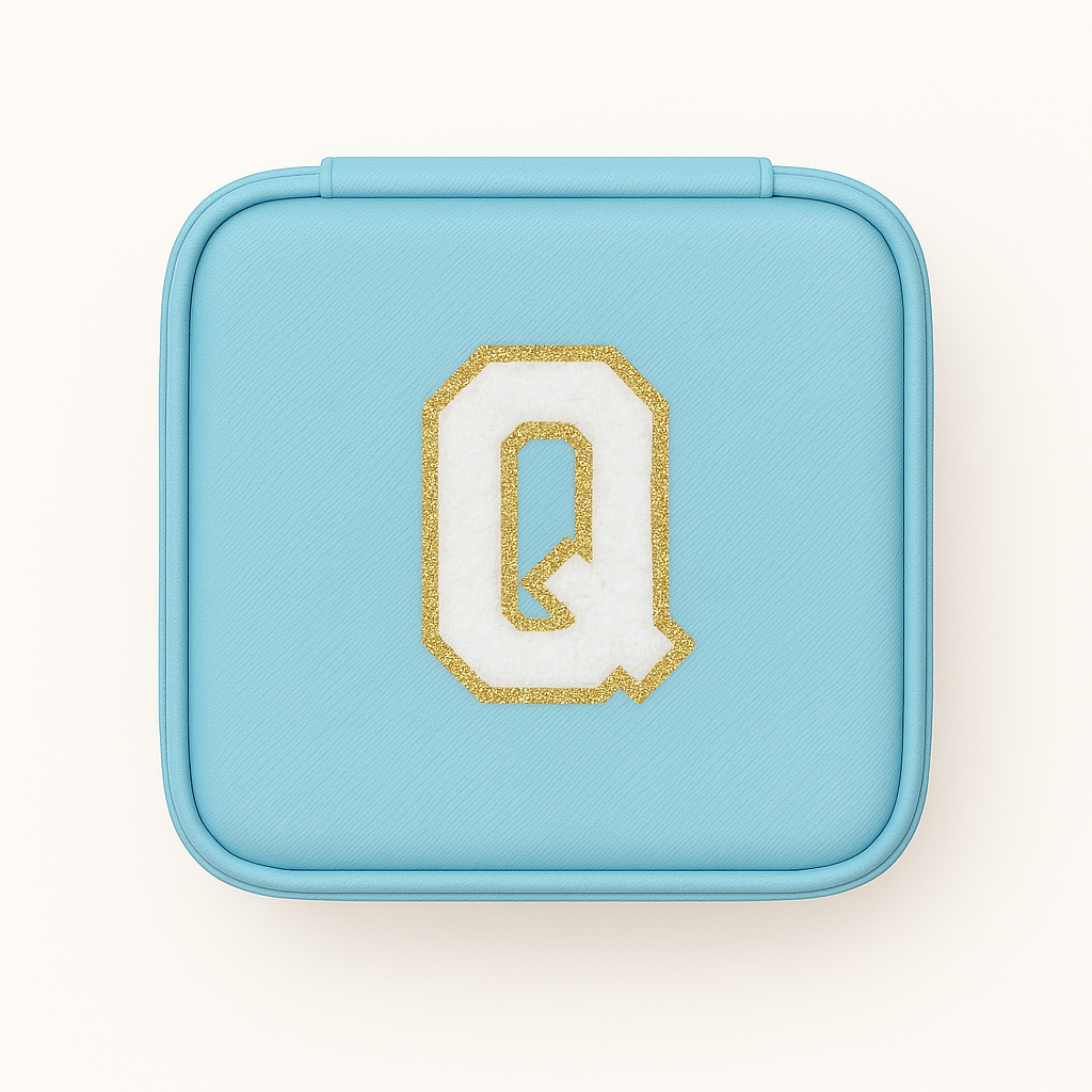 Personalisierbare Schmuckbox Himmelblau – Buchstabe A–Z Weiß Gold – DIY Reise