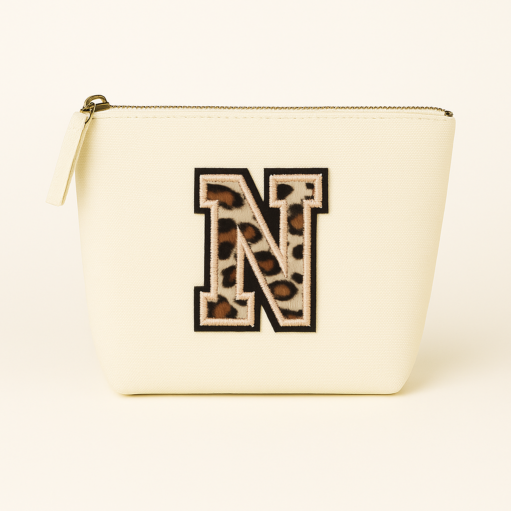 Kosmetiktasche S Beige • DIY Initiale Leo A–Z zum Aufbügeln • Geschenkidee