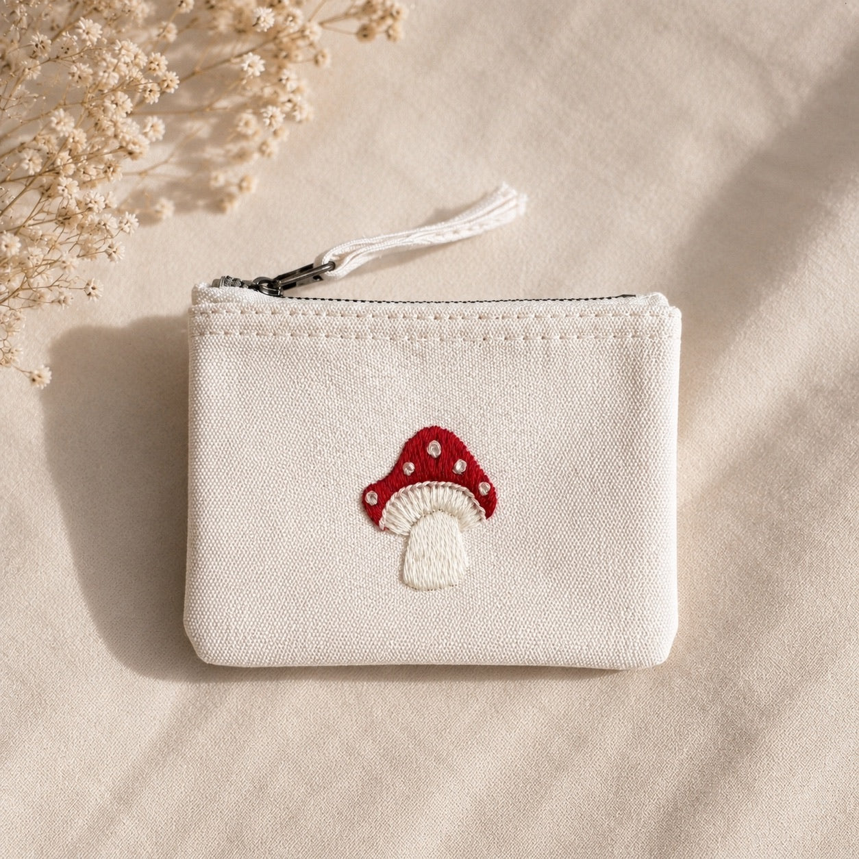 Handbestickte Geldbörse Glückspilz – Beige Baumwolle Münztasche Geldbeutel Portemonnaie – Handmade
