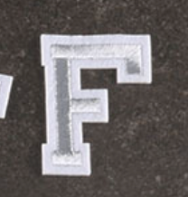 weiß 5cm A-Z Buchstaben-Aufbügeln Aufnäher DIY-Kleidung Taschen Handyhülle