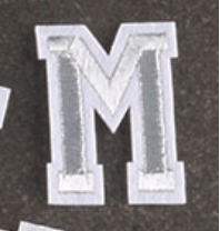 weiß 5cm A-Z Buchstaben-Aufbügeln Aufnäher DIY-Kleidung Taschen Handyhülle