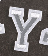 weiß 5cm A-Z Buchstaben-Aufbügeln Aufnäher DIY-Kleidung Taschen Handyhülle