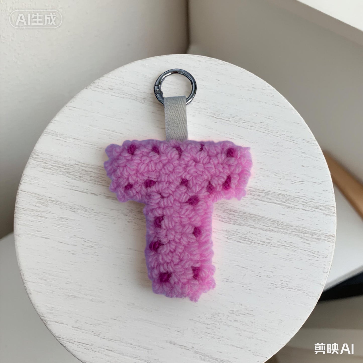 Rosa Personalisierter Schlüsselanhänger Buchstabe Initiale Handmade Punch Needle Geschenk Freundin