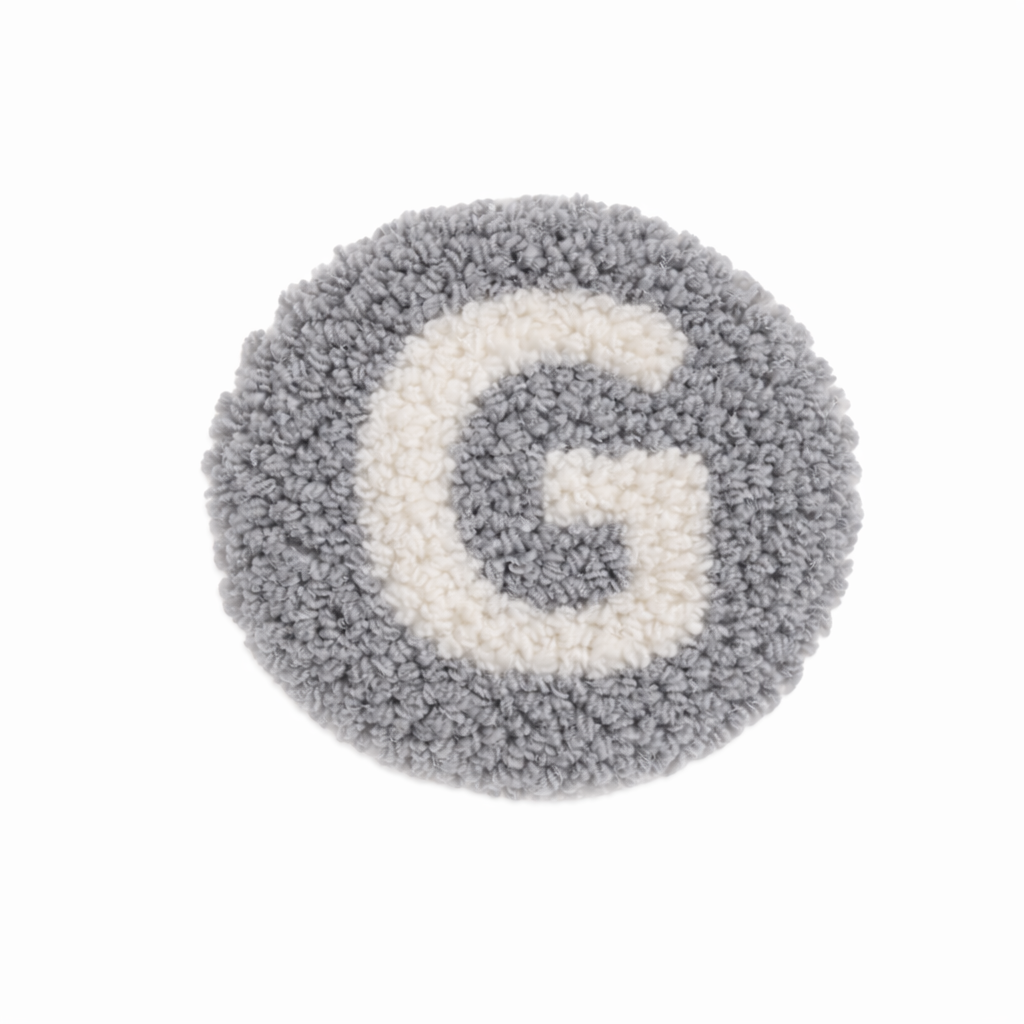 Buchstaben A-Z Untersetzer handmade | Punch Needle | grau weiß Stern Herz