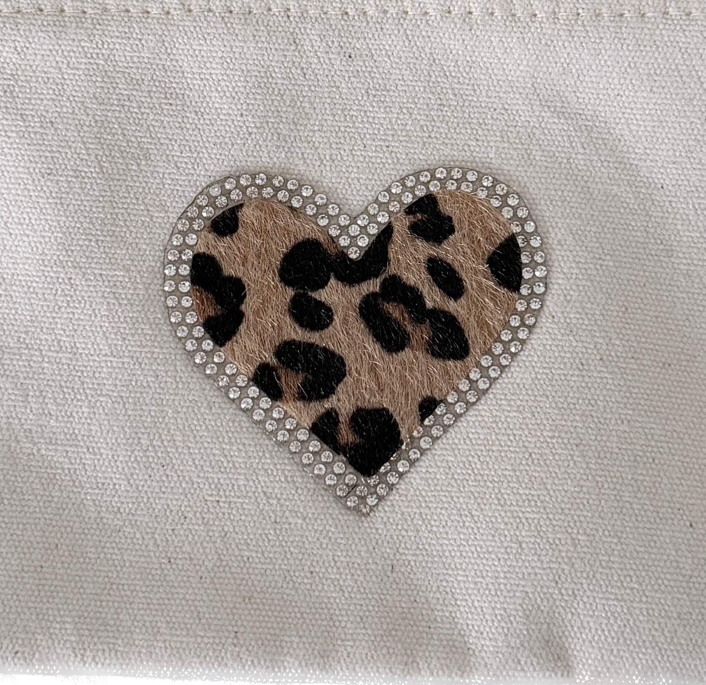 S Schminktasche Beige – Canvas Geldbörse mit Leo Herz Kunstfell & Strass Zipper Etui