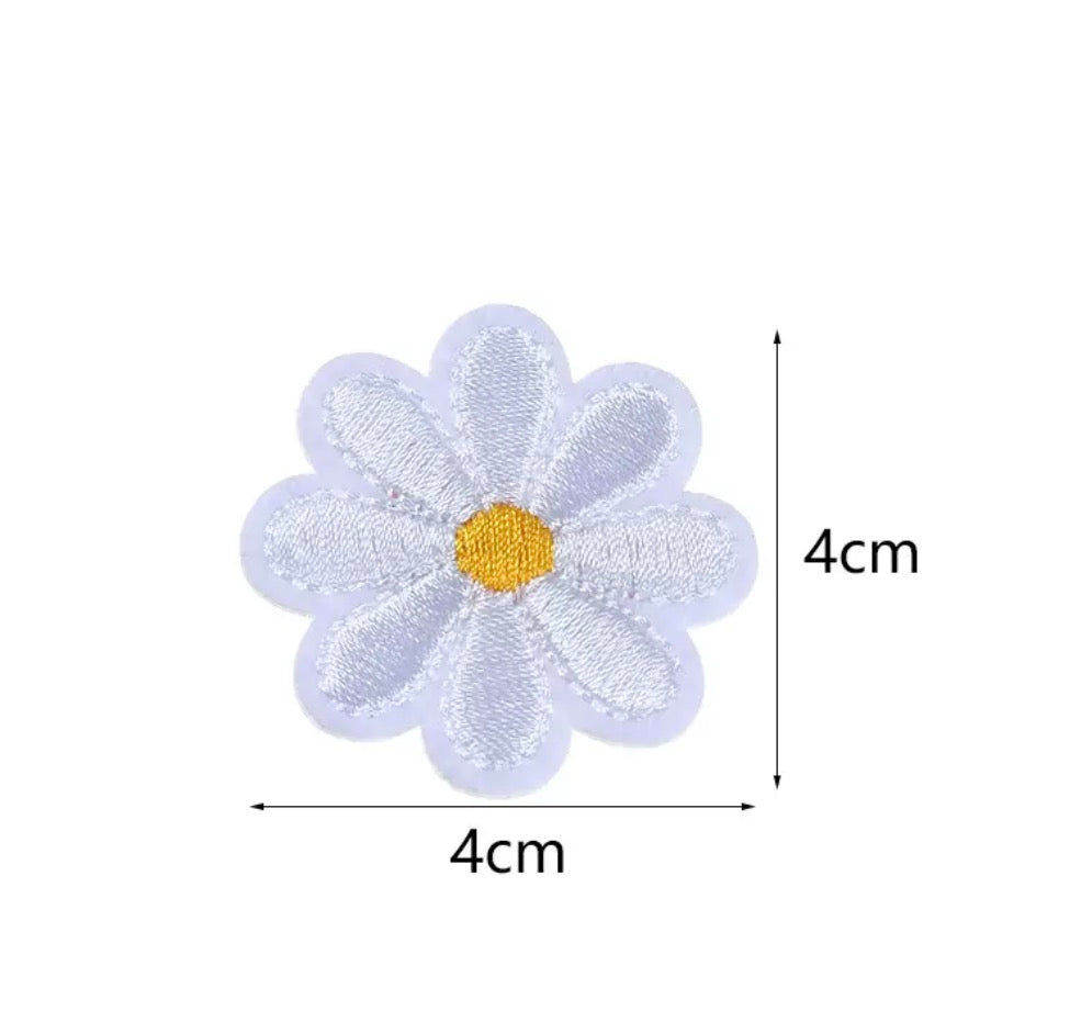 kleine Gänseblümchen Patches Applikation Aufnäher – Aufbügeln, DIY Bekleidung Taschen Deko