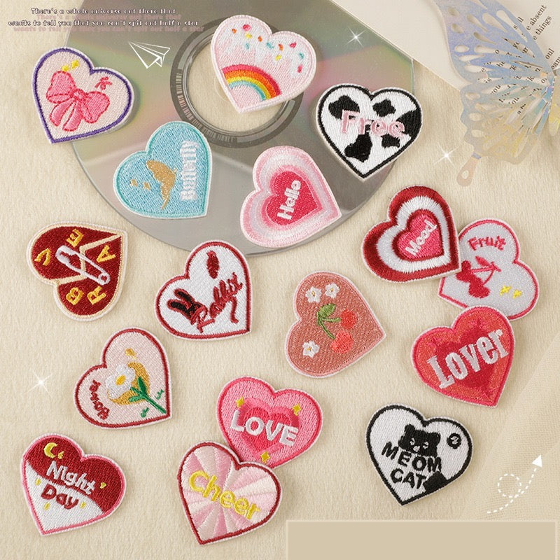 Herz XS Stickerei Selbstklebend Patch Sticker Motivwahl 4er 8er 16er Set DIY Handyhülle