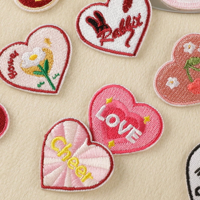 Herz XS Stickerei Selbstklebend Patch Sticker Motivwahl 4er 8er 16er Set DIY Handyhülle