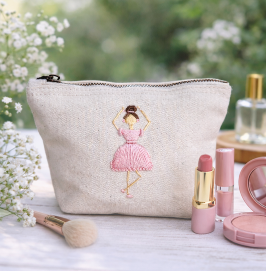 Kosmetiktasche handbestickt | Ballerina Tanzmädchen | Geschenk | Handmade