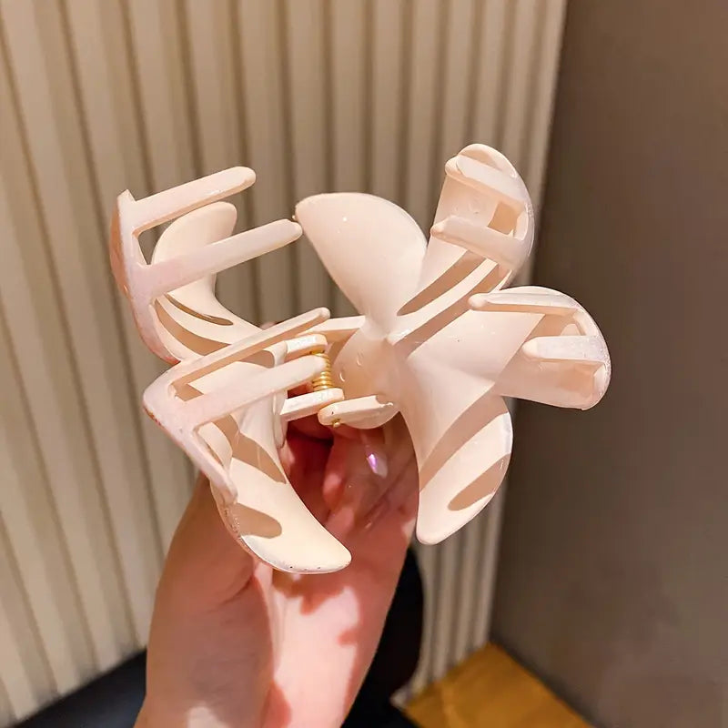 1x Elegante Lotus Blumen Haarspange Krallen-Haarklammer für Hochsteckfrisuren